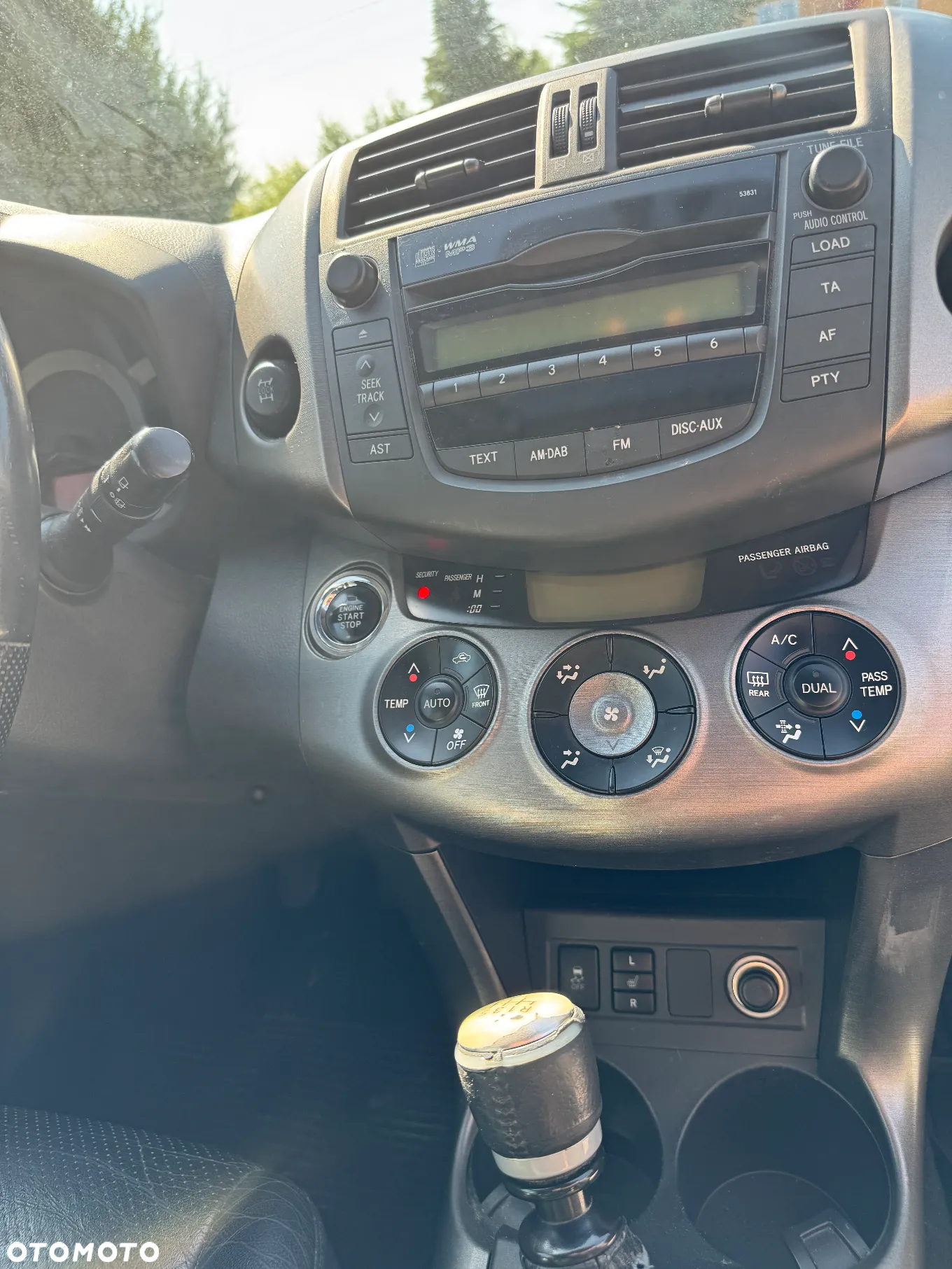Toyota RAV4 2.0 VVT-i Premium - 8