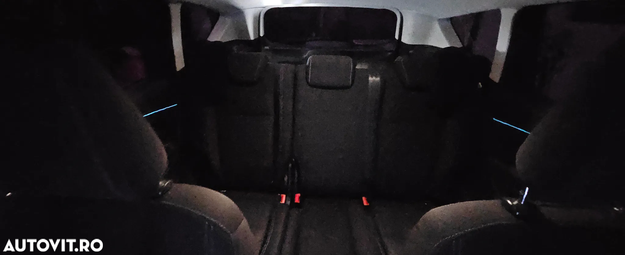 Ford Kuga 2.0 TDCi 4WD Powershift Titanium - 9