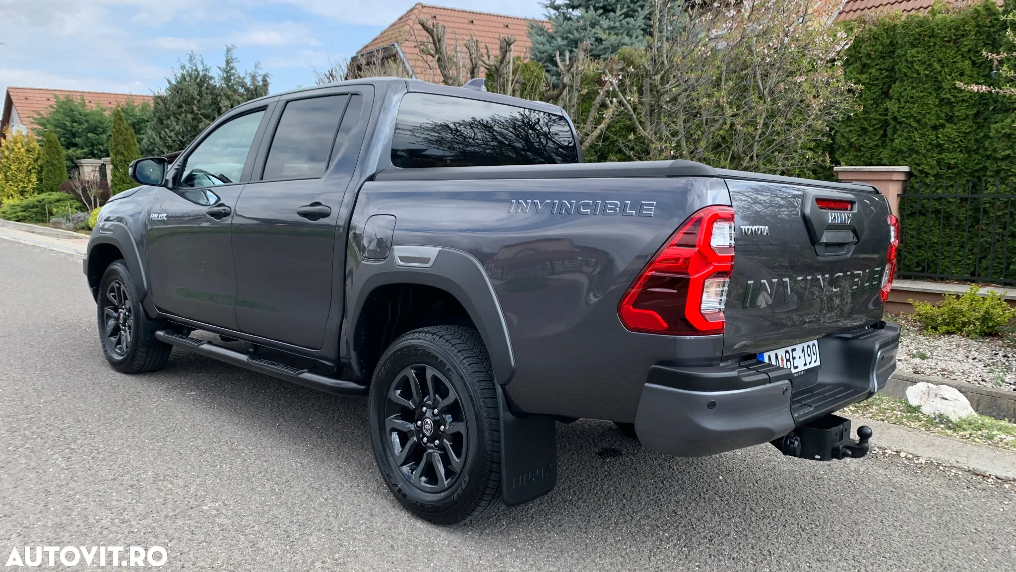 Toyota Hilux 2.8D 204CP 4x4 Double Cab AT Invincible Color Edition - 6