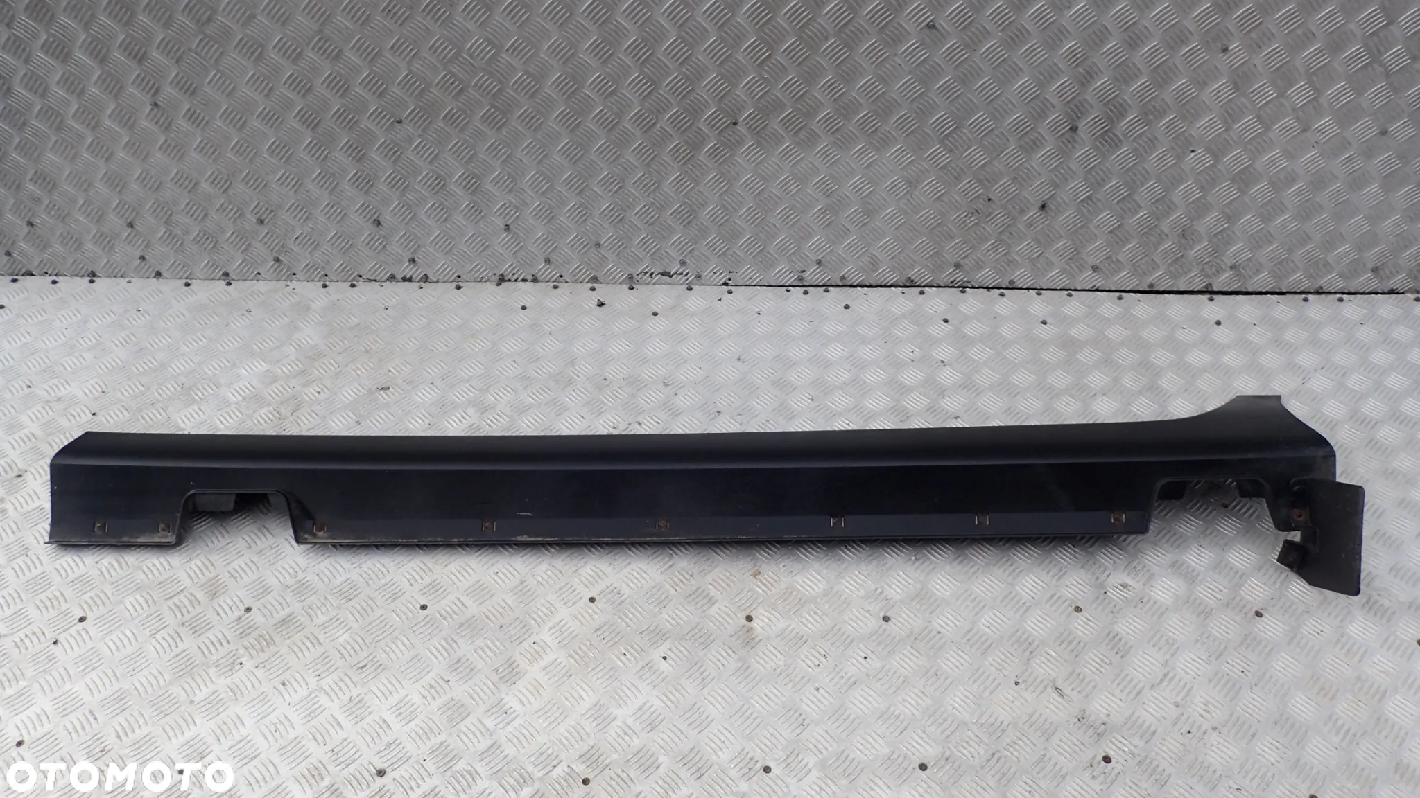 PRÓG LISTWA PROGOWA LEWA HYUNDAI IX35 87753-2S000 / 87754-2S000 - 2