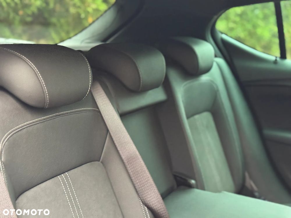 Opel Astra 1.2 Turbo Start/Stop Ultimate - 27