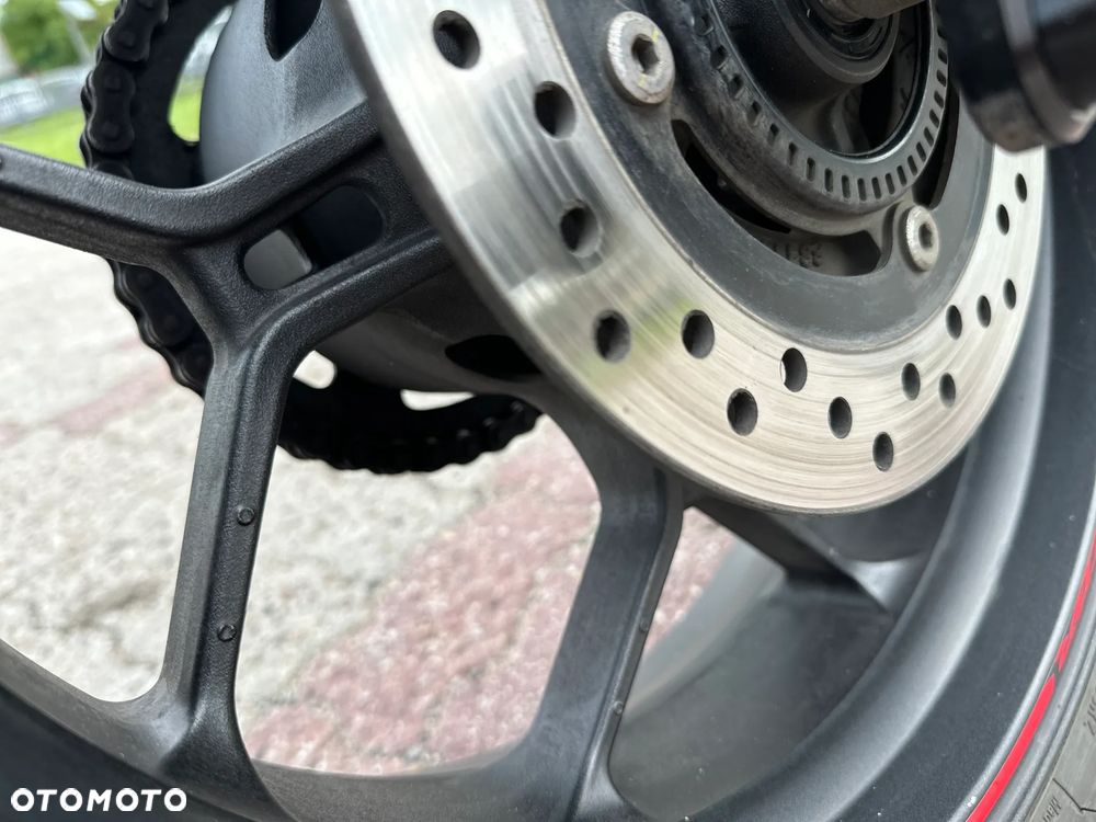 Honda CBR - 15