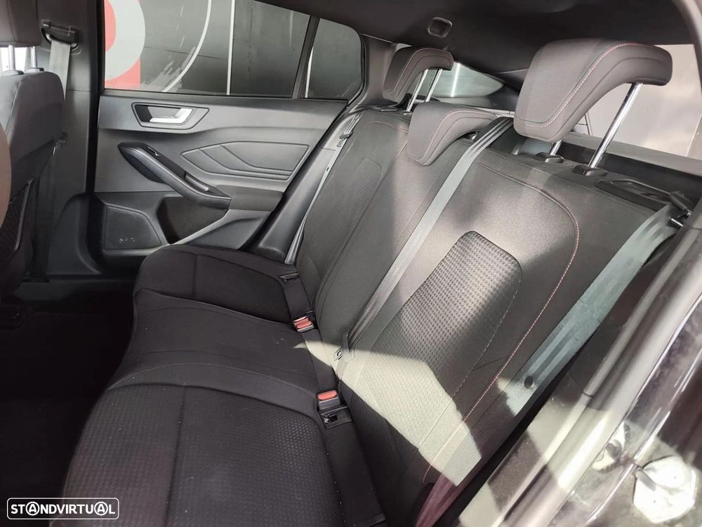 Ford Focus SW 1.0 EcoBoost MHEV ST-Line - 21