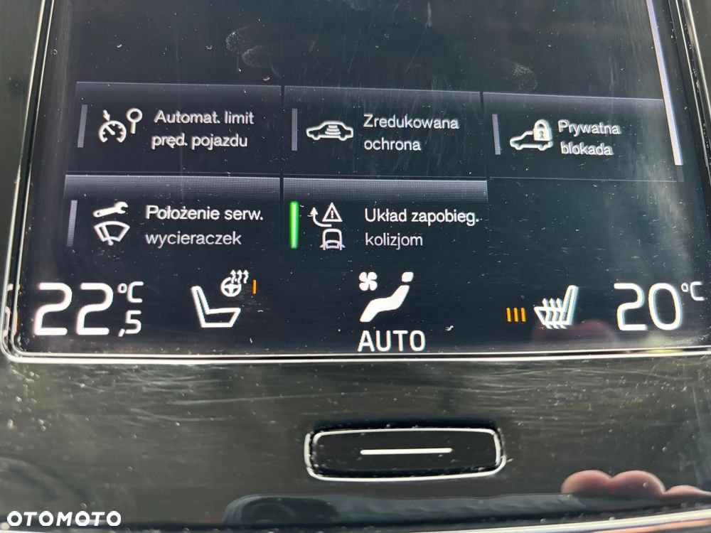 Volvo XC 40 T3 Momentum - 9