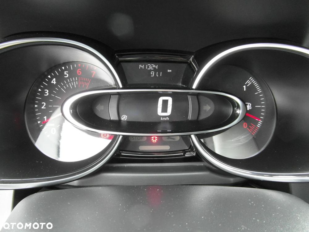 Renault Clio ENERGY TCe 120 INTENS - 25