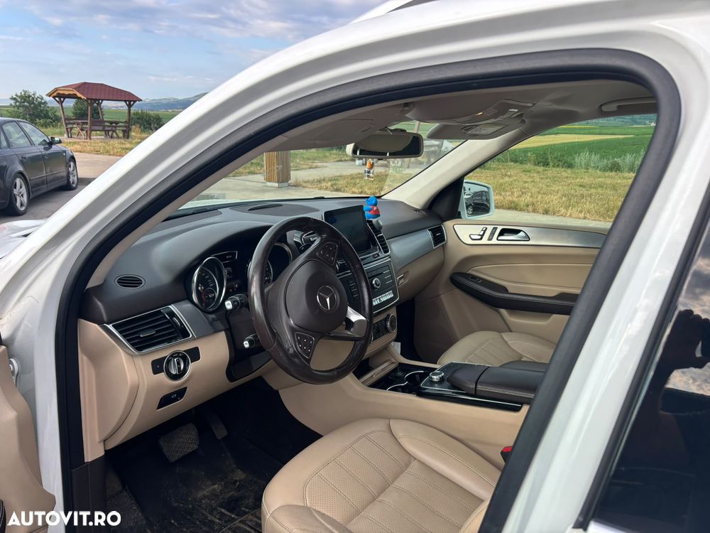 Mercedes-Benz GLE 350 d 4MATIC - 9