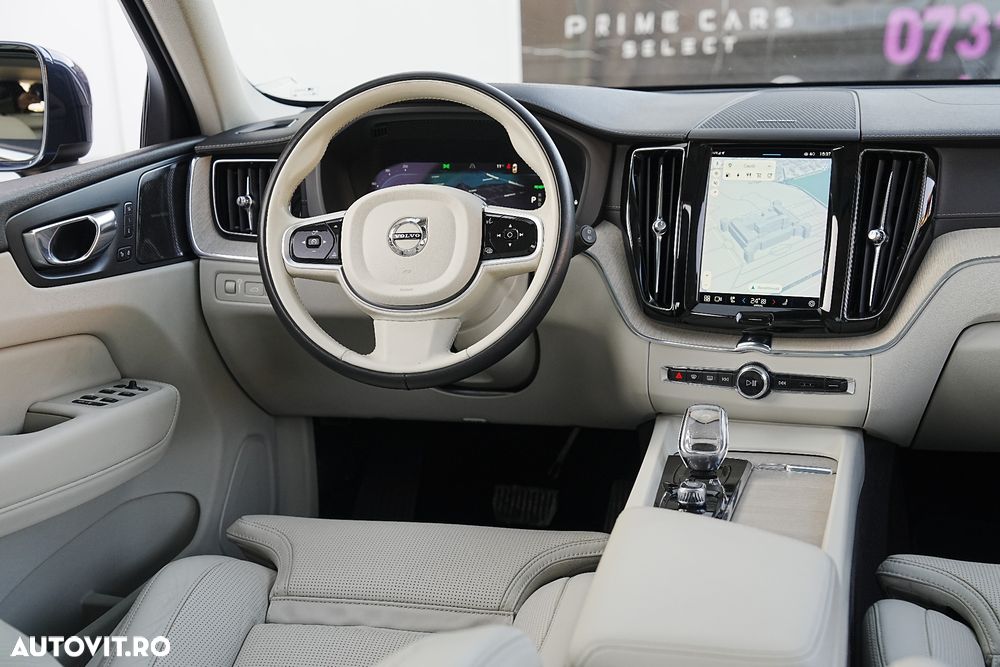 Volvo XC 60 Recharge T6 Twin Engine eAWD Inscription Expression - 7