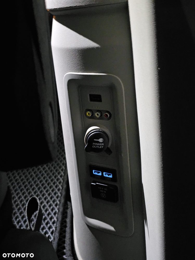 Chrysler Town & Country 3.6 Touring - 14