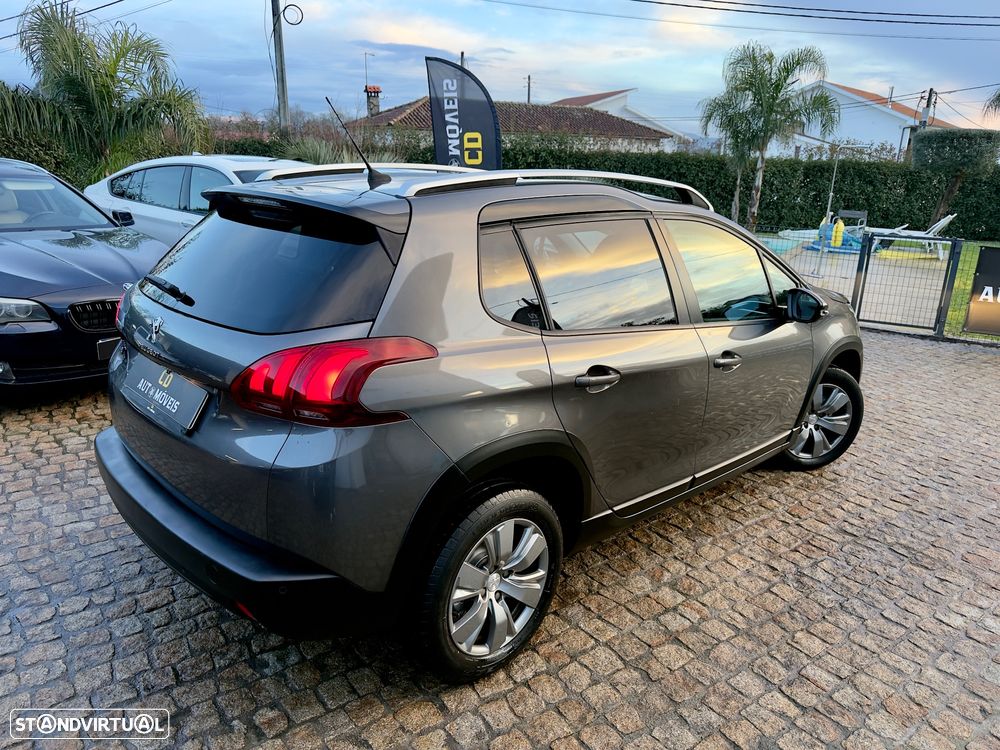 Peugeot 2008 1.5 BlueHDi Signature - 2