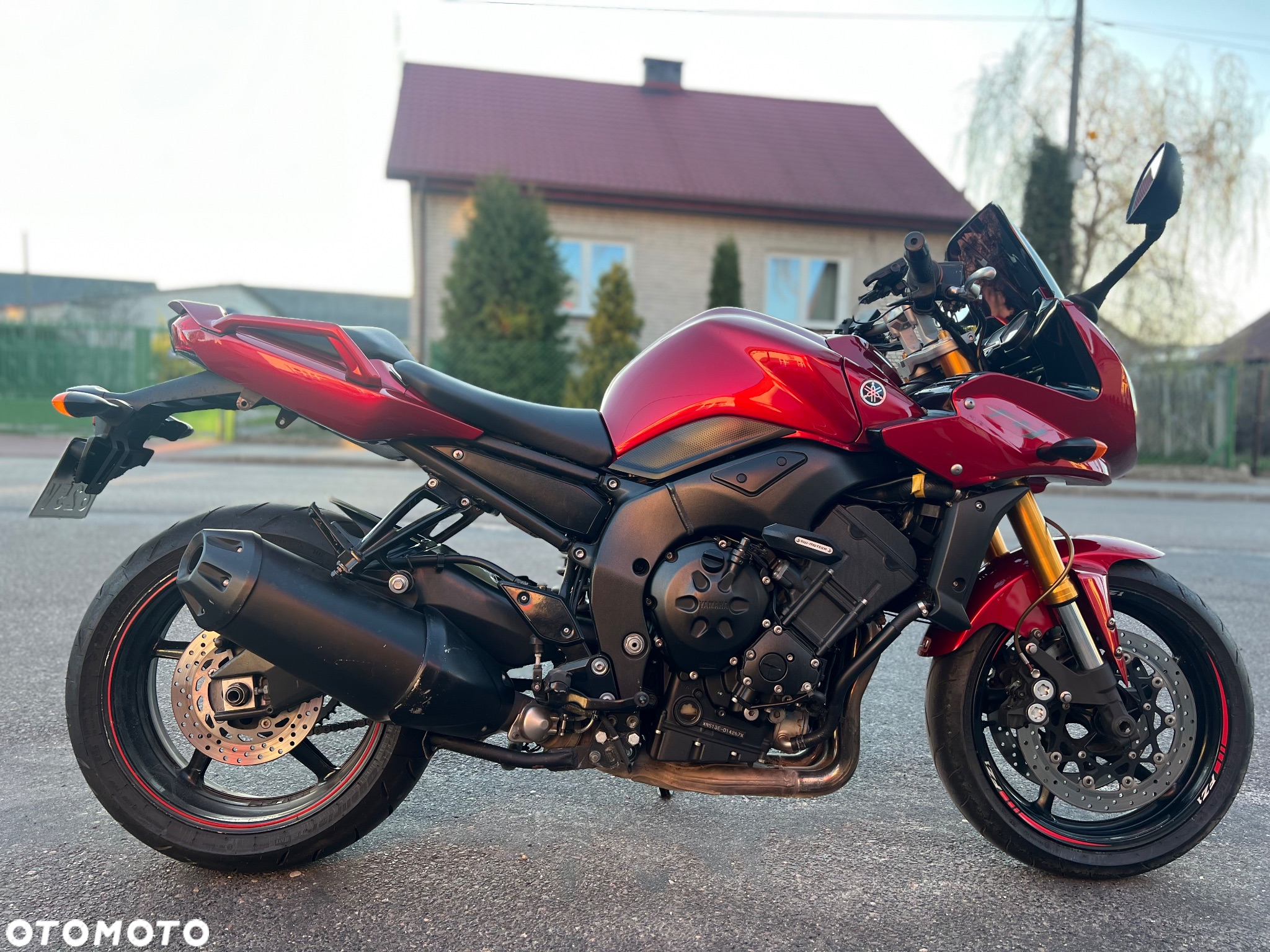 Yamaha FZS - 4