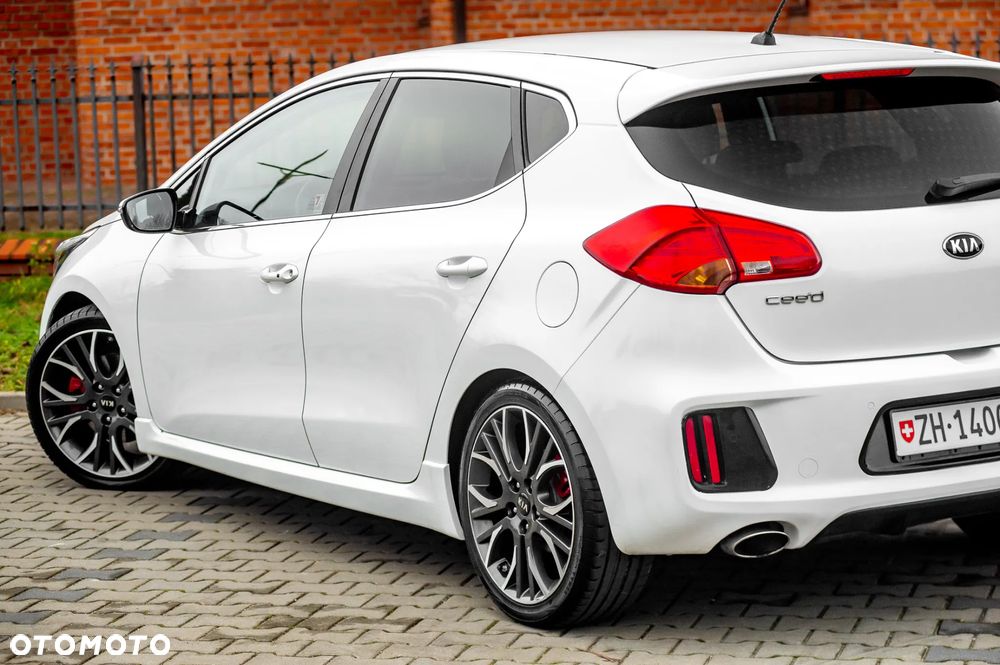 Kia Ceed 1.6 T-GDI GT-Challenge - 9