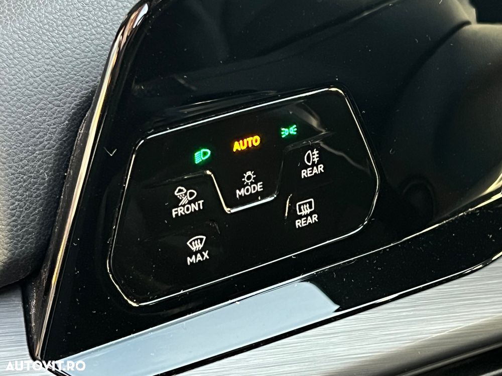 Volkswagen Golf 2.0 TDI SCR DSG Style - 22