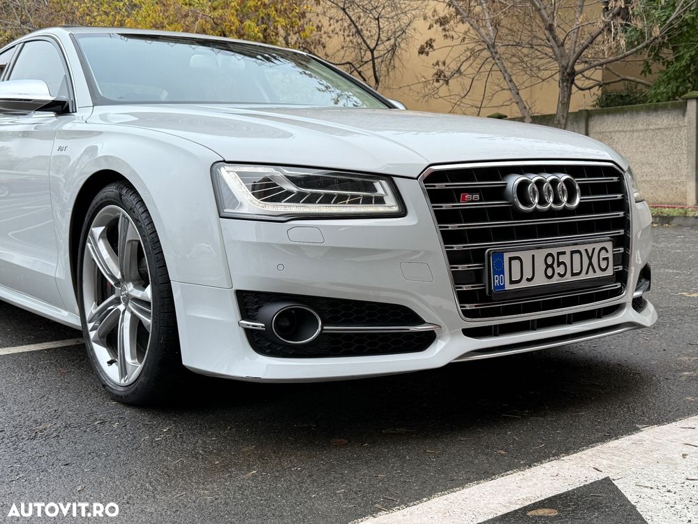 Audi S8 - 14