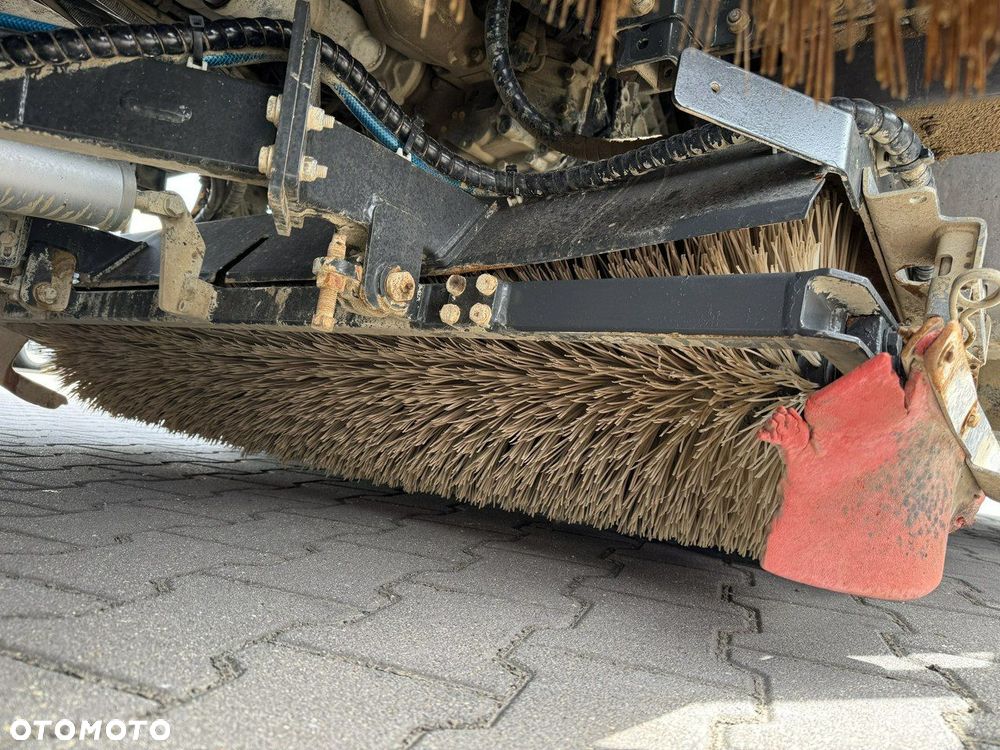 MAN TGS 18.320 E5 BUCHER OPTIFANT 8000 Zamiatarka Uliczna Euro 6 - 20