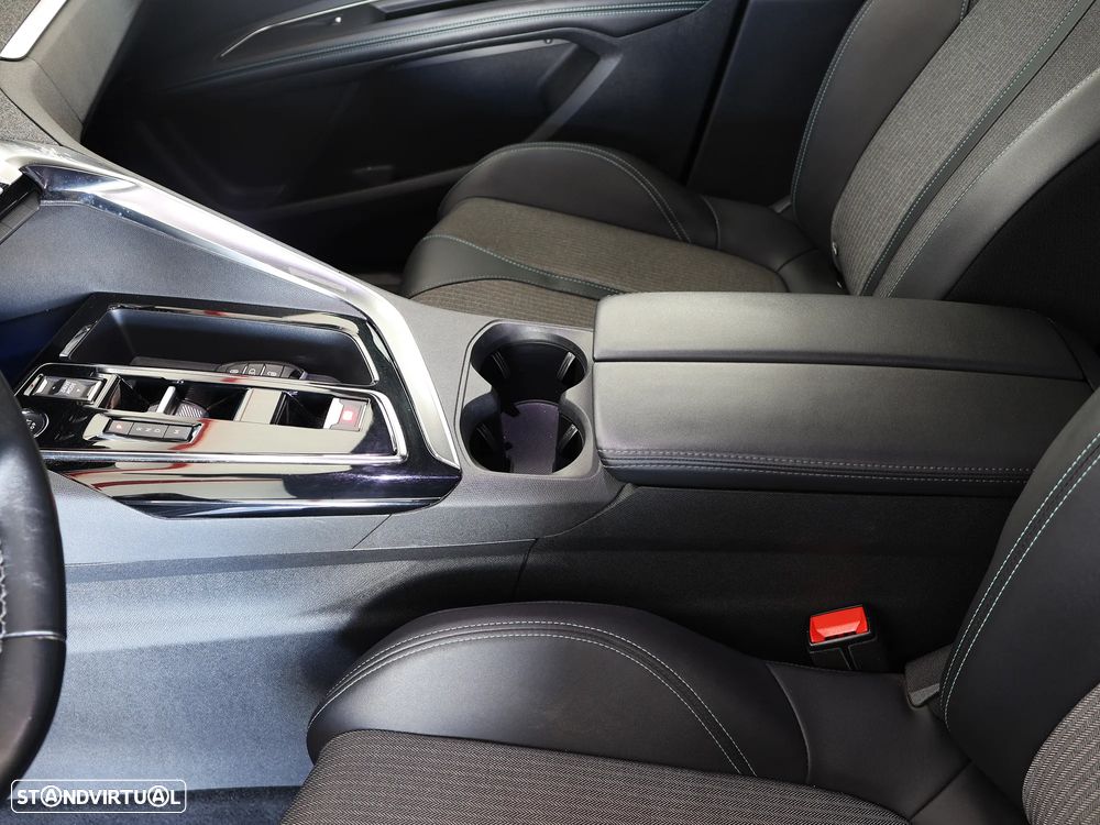 Peugeot 3008 1.2 PureTech Allure EAT8 - 49