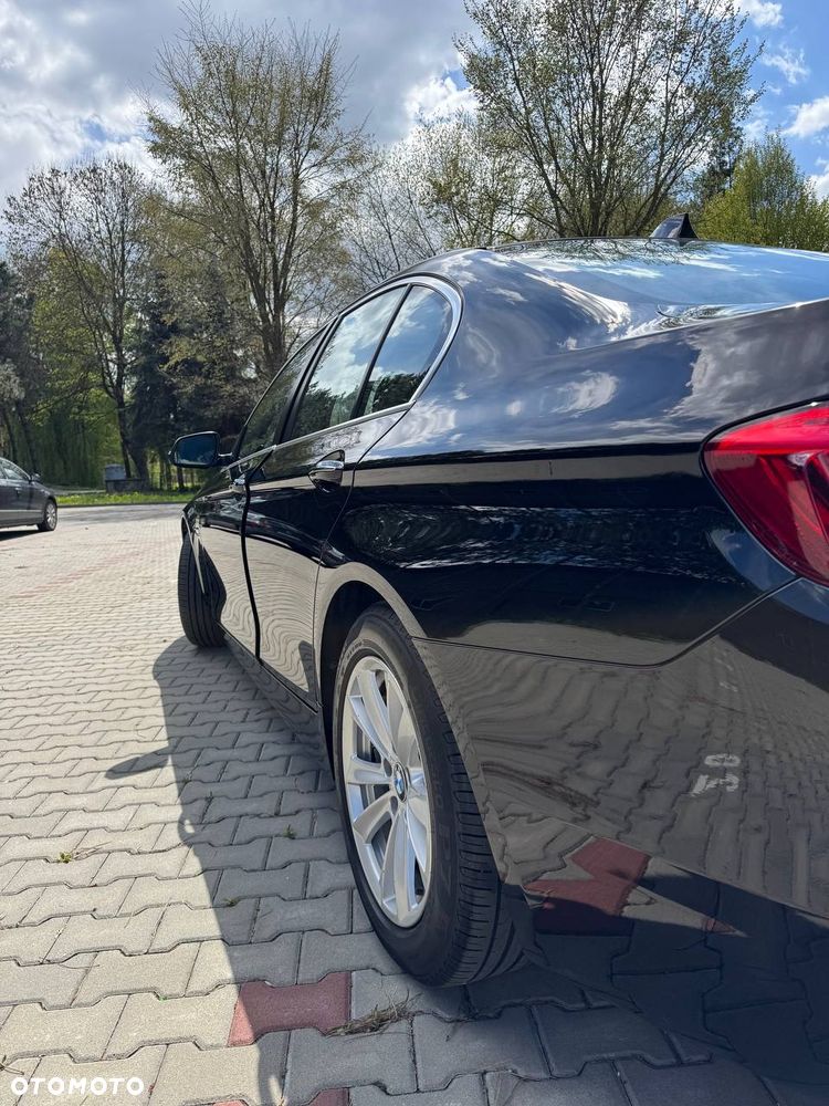 BMW Seria 5 518d - 4