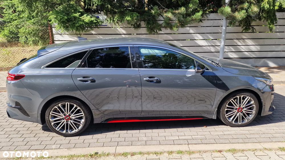 Kia ProCeed - 2