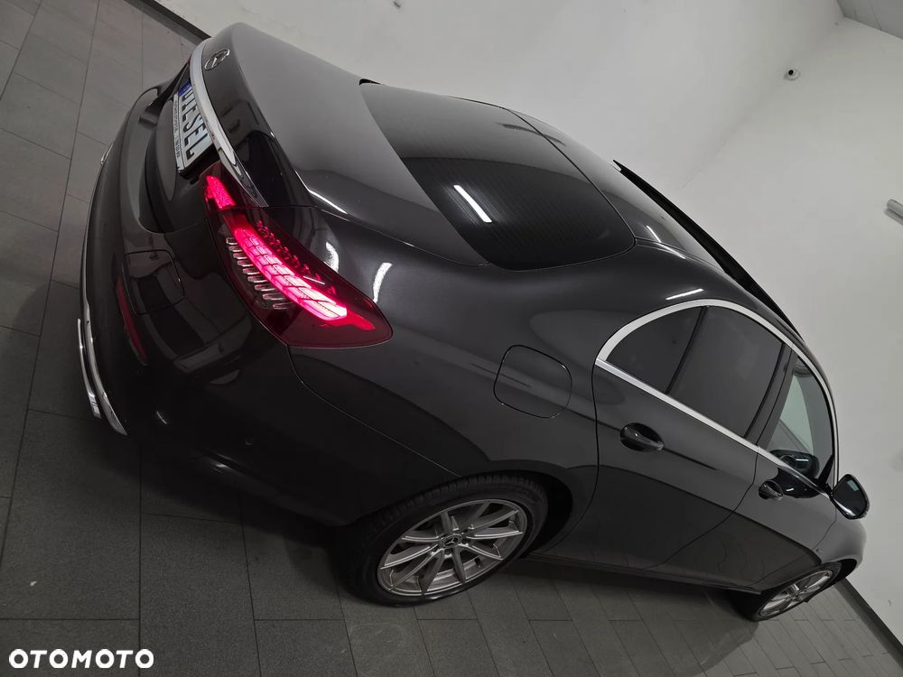 Mercedes-Benz Klasa E 300 de 9G-TRONIC AMG Line - 36