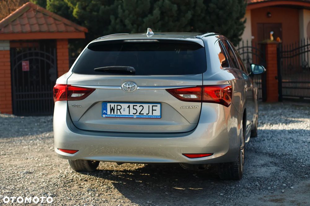 Toyota Avensis 1.8 Executive - 13