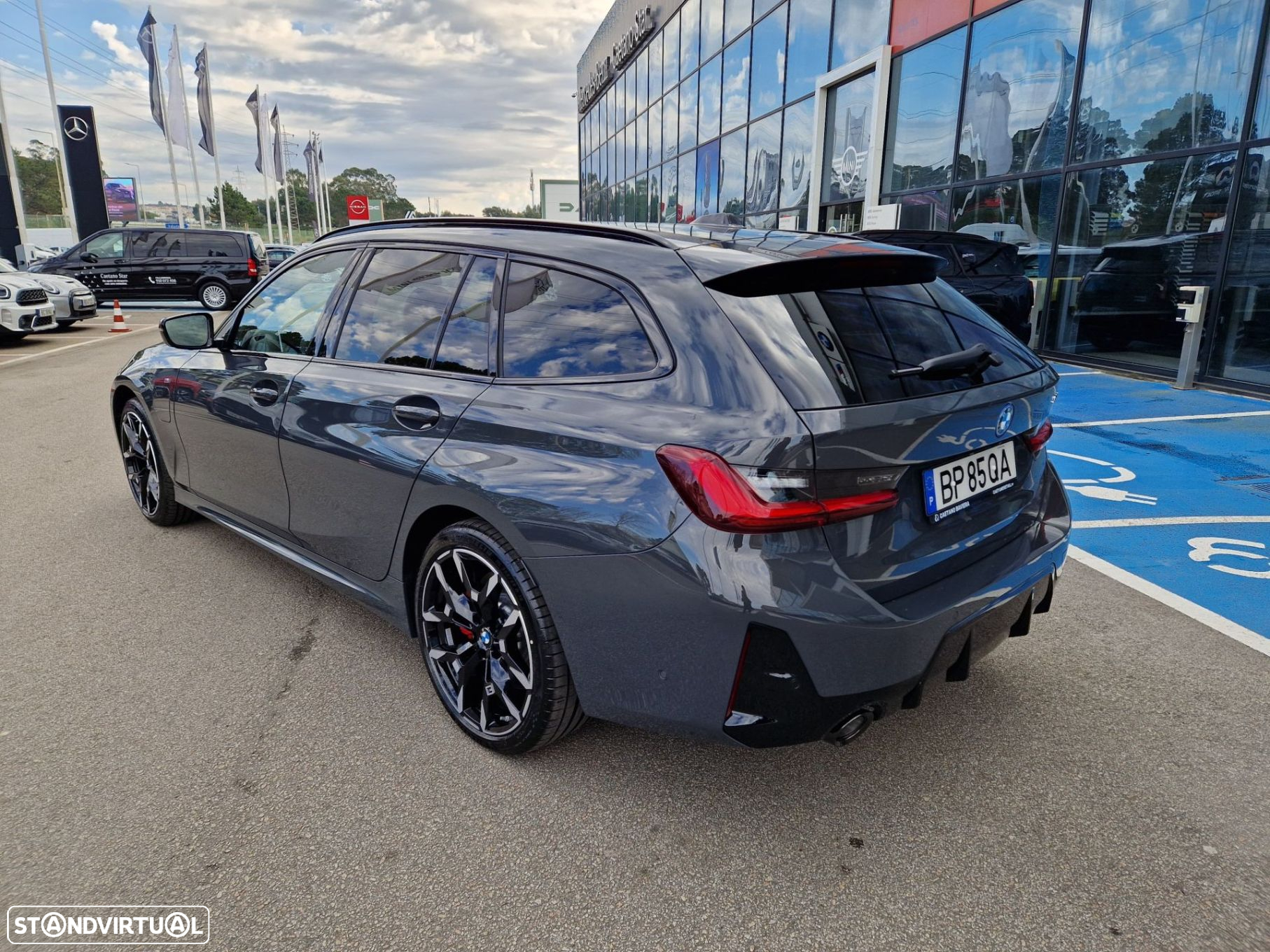 BMW 330 e Touring Pack Desportivo M Pro Auto - 2