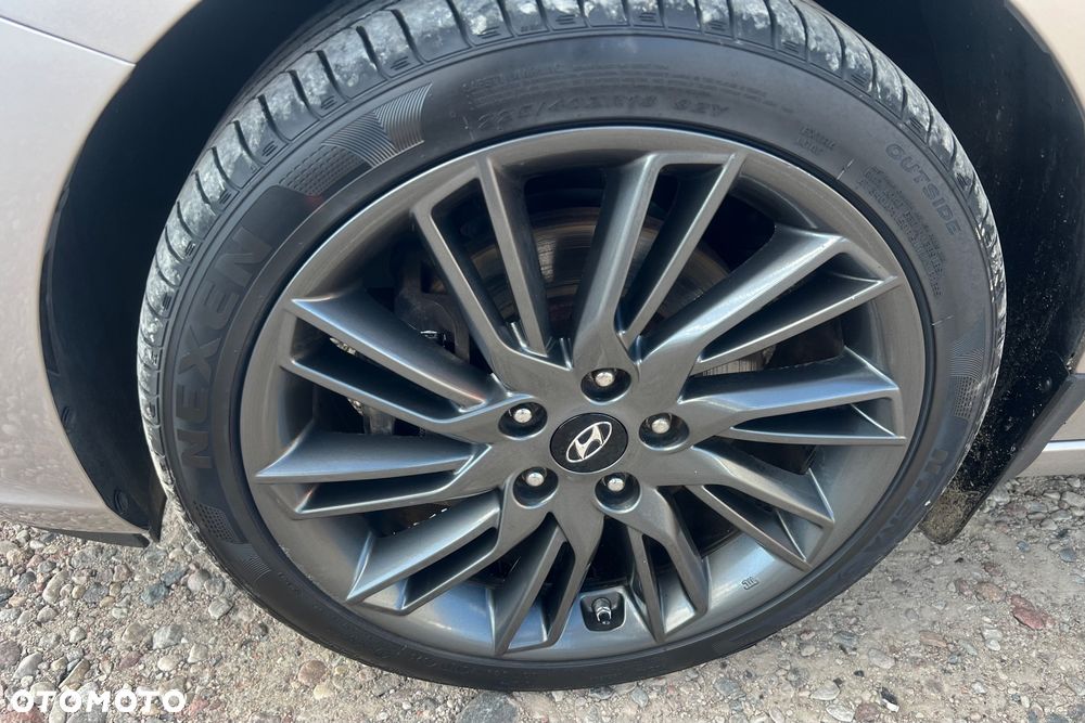 Hyundai i30 1.6 D Premiere Luxury DCT - 30