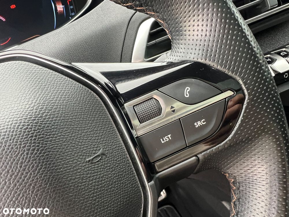 Peugeot 5008 1.2 PureTech Crossway S&S - 29