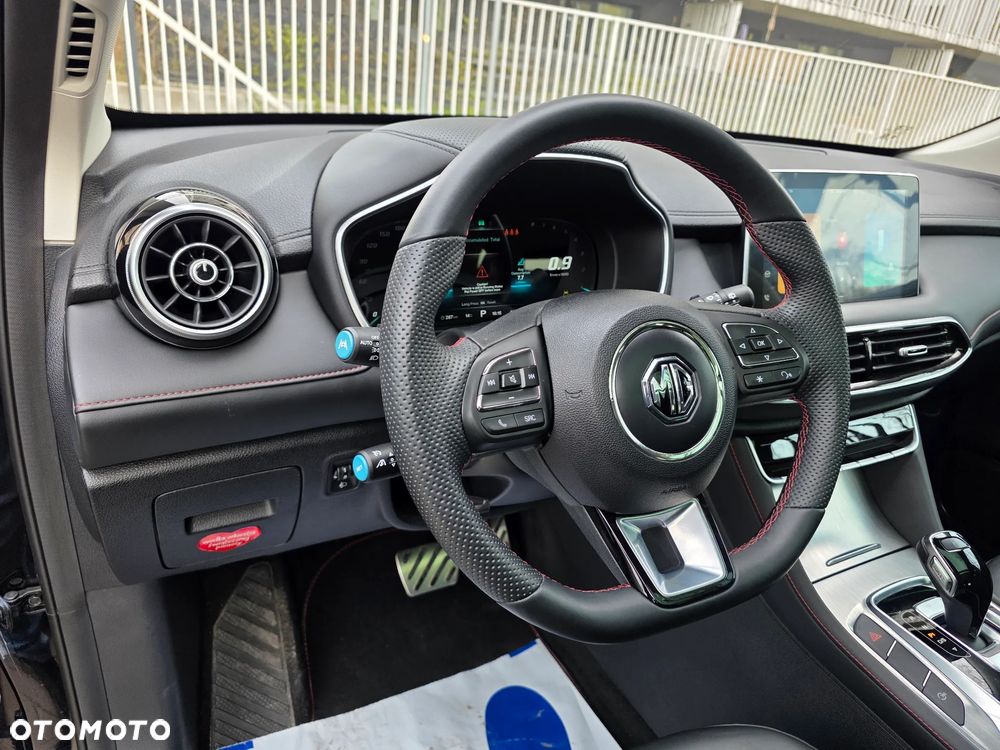 MG HS 1.5 T-GDI Exclusive DCT - 6