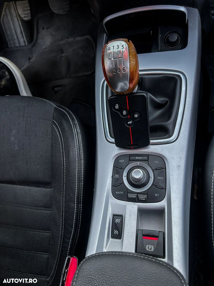 Renault Laguna 2.0dCi Dynamique - 9