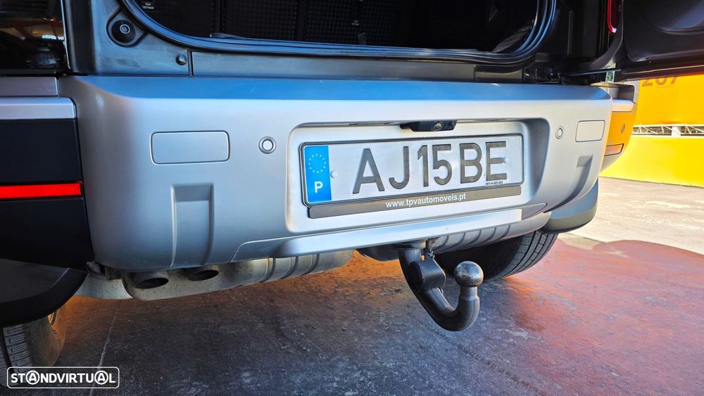 Land Rover Defender 2.0 D 110 AWD S - 27