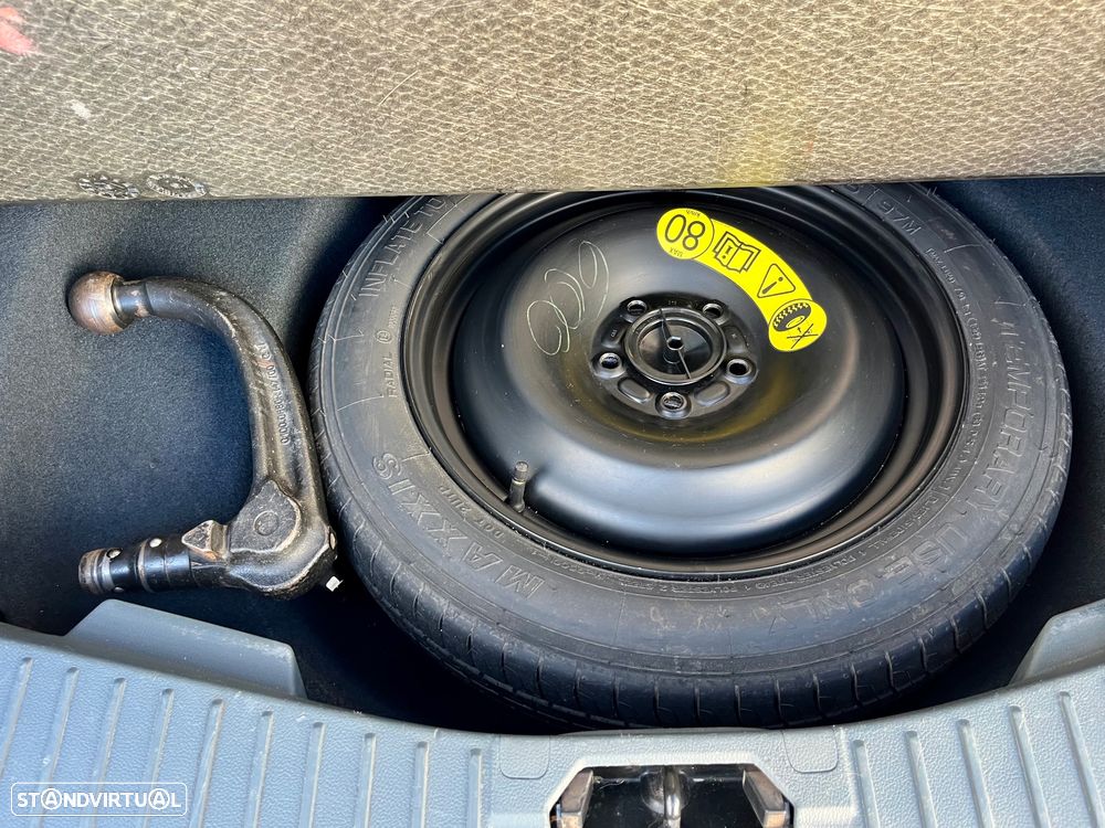 Ford C-Max 1.0 Ecoboost S&S Titanium - 40