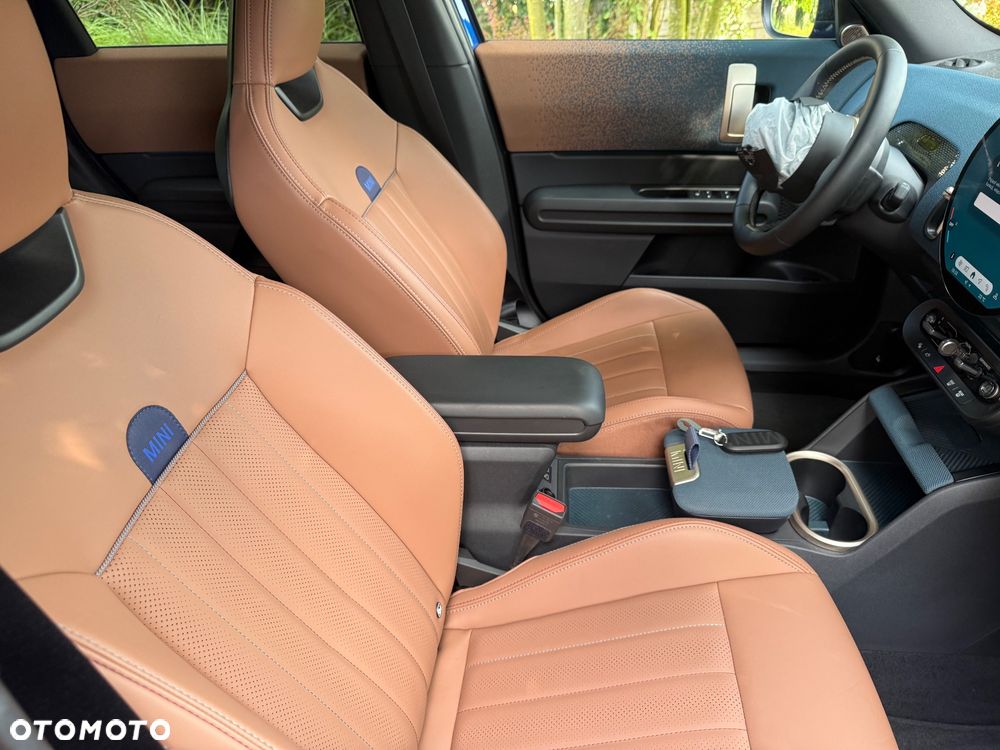 MINI Countryman S ALL4 mHEV Linia Favoured - 36