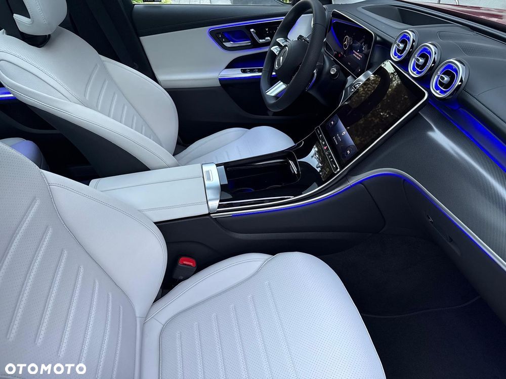 Mercedes-Benz GLC - 26