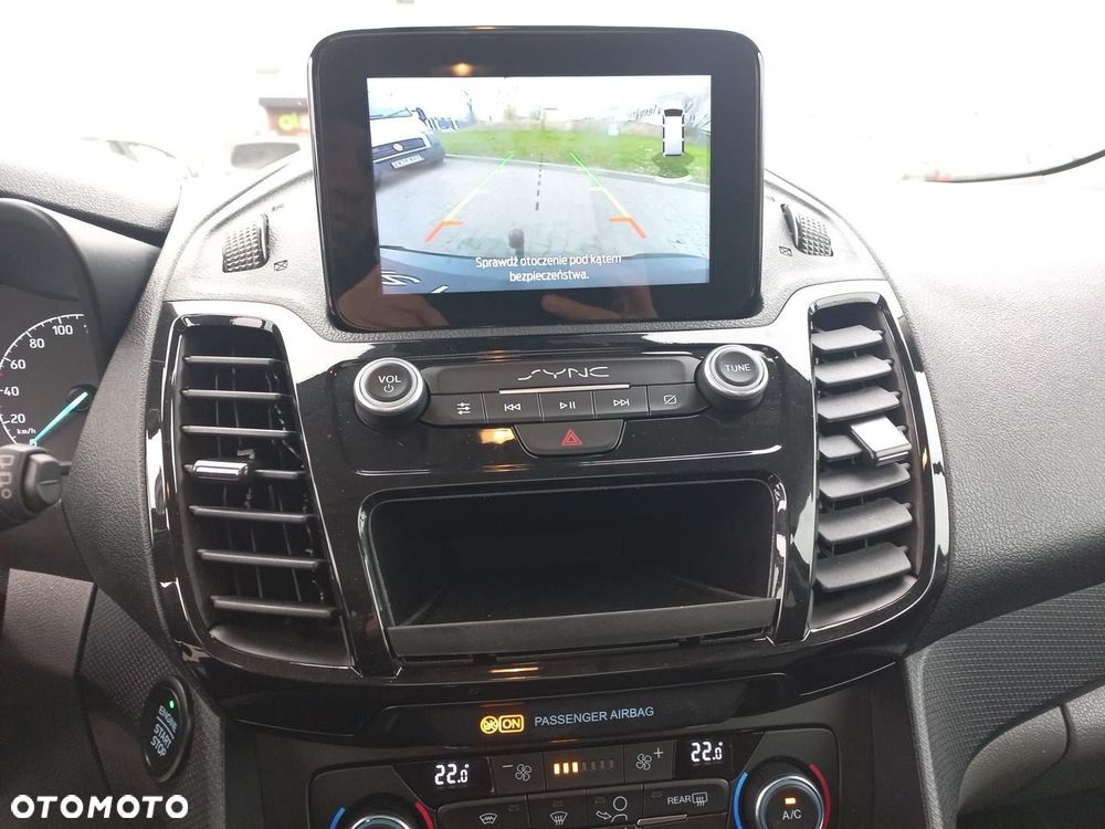 Ford Tourneo Connect 1.5 EcoBlue Titanium PowerShift - 24