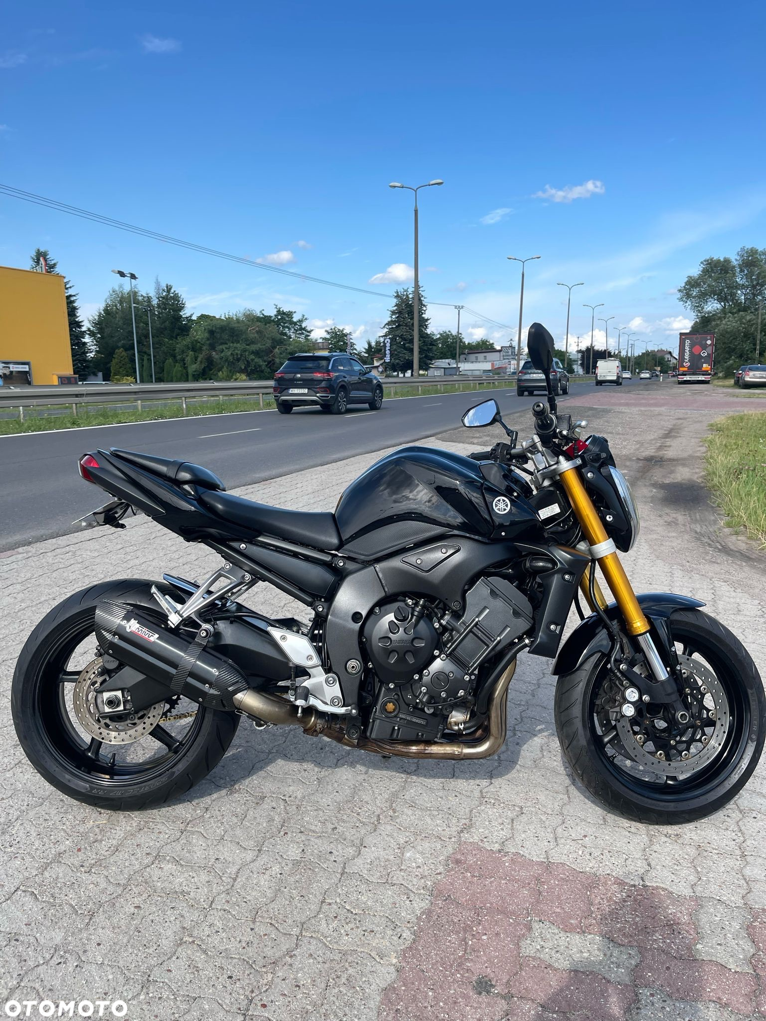 Yamaha FZ - 2