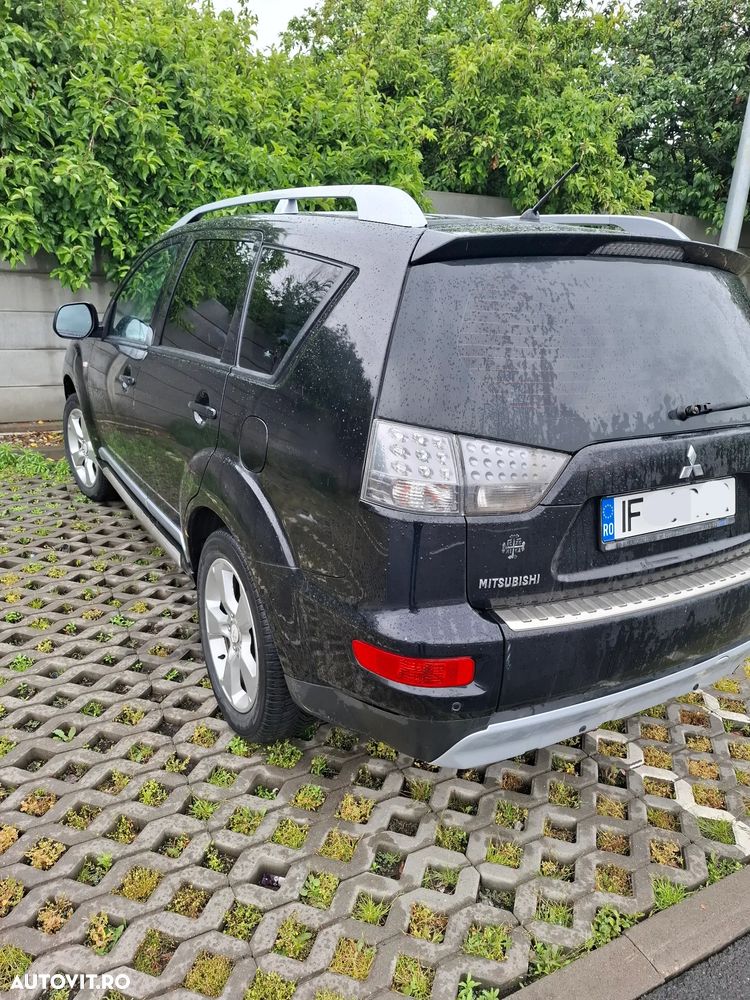 Mitsubishi Outlander 2.0 2WD Invite A04 - 3