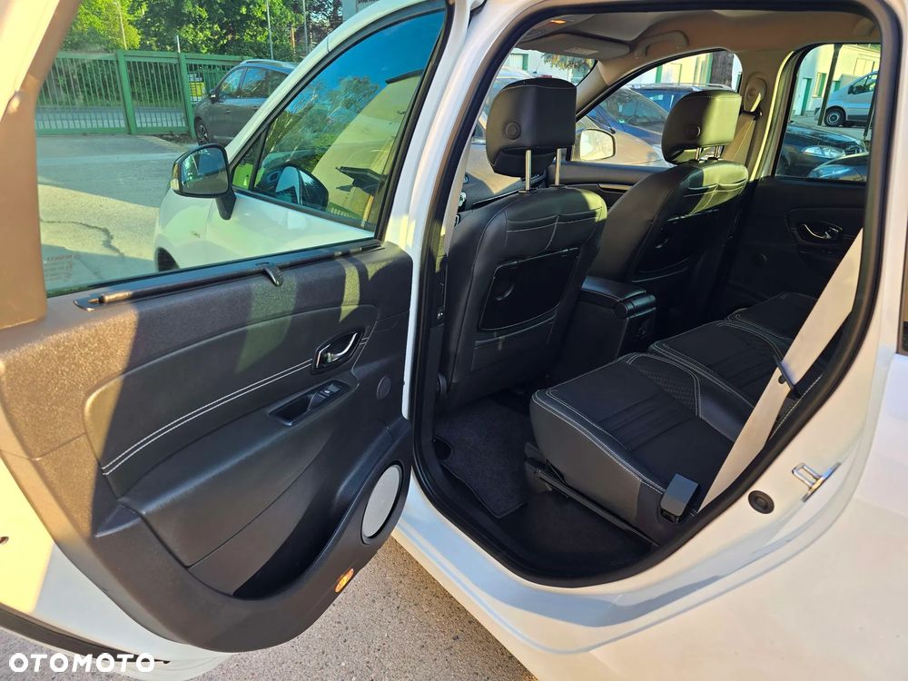 Renault Grand Scenic - 13