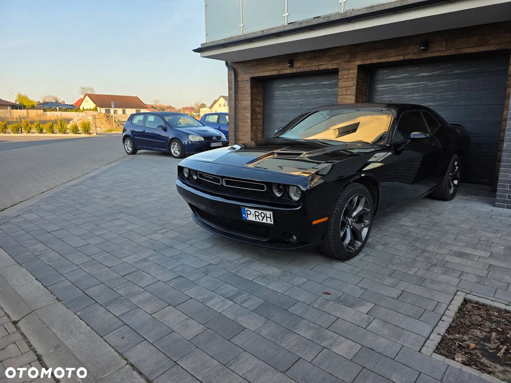Dodge Challenger - 19