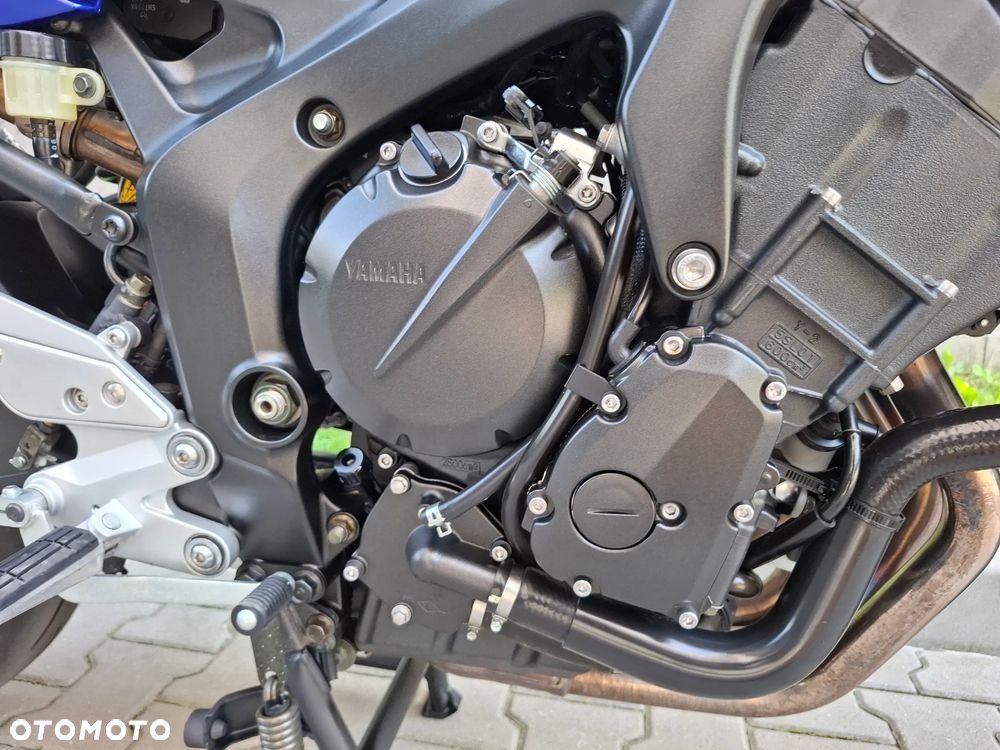 Yamaha FZ6 - 24