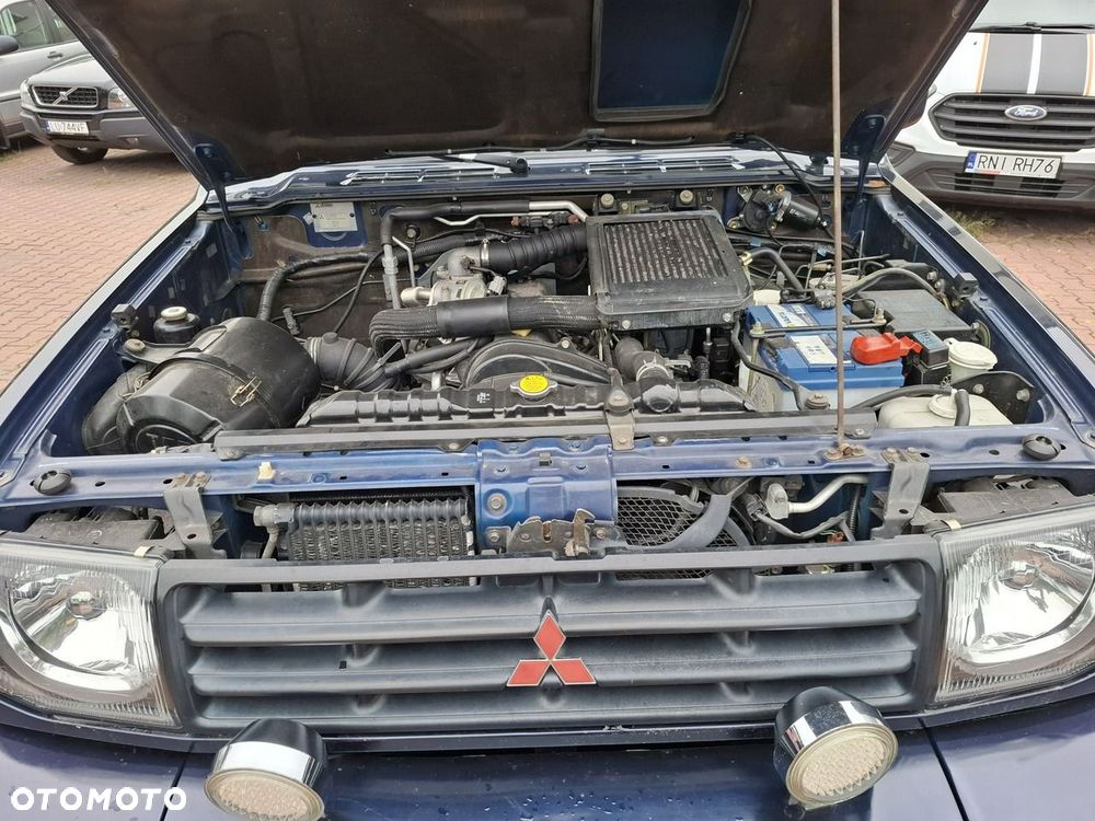 Mitsubishi Pajero - 29