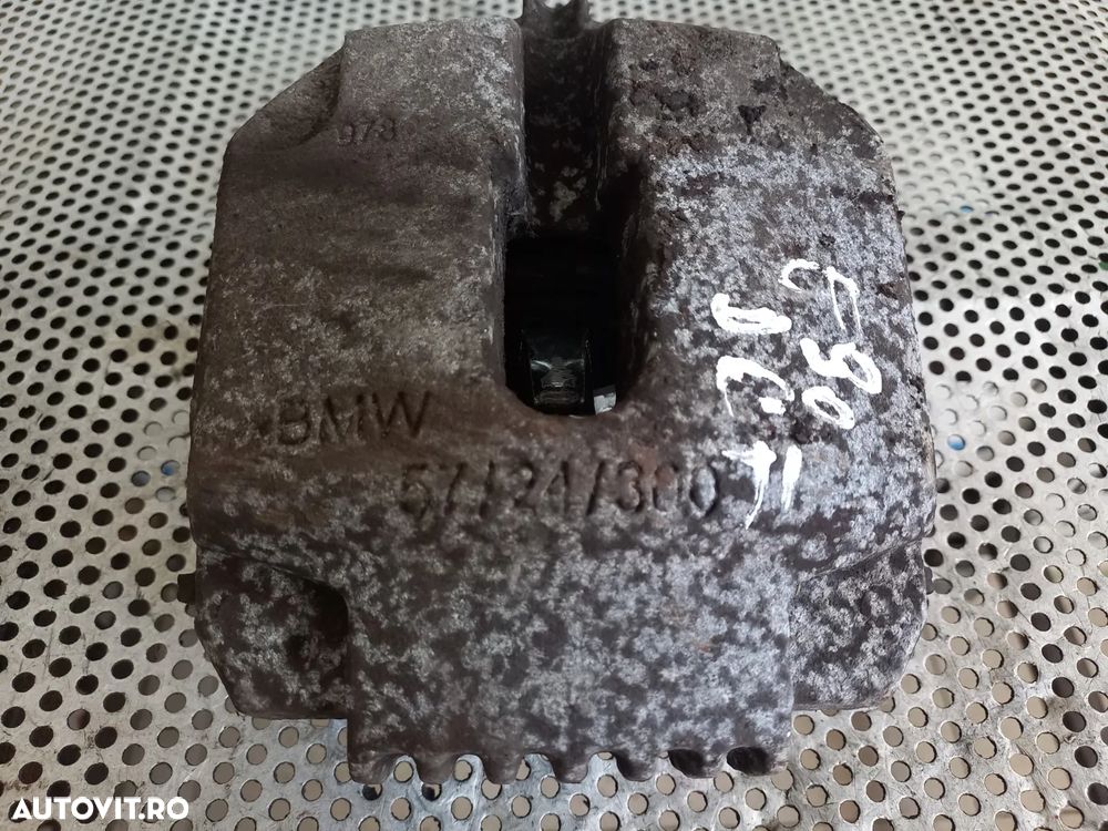 Etrier Fata Bmw E90 E91 E92 E93 E87 E81 E82 Dreapta - Dezmembrez Bmw - Dezmembrari Arad - 3