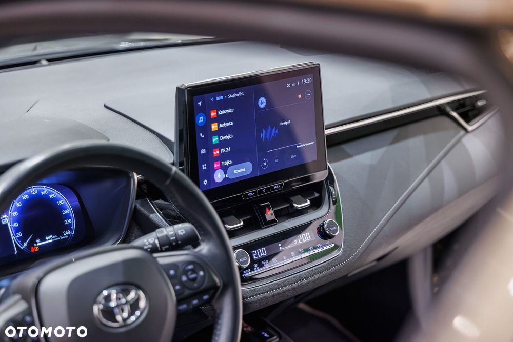 Toyota Corolla 1.8 Hybrid Comfort - 38
