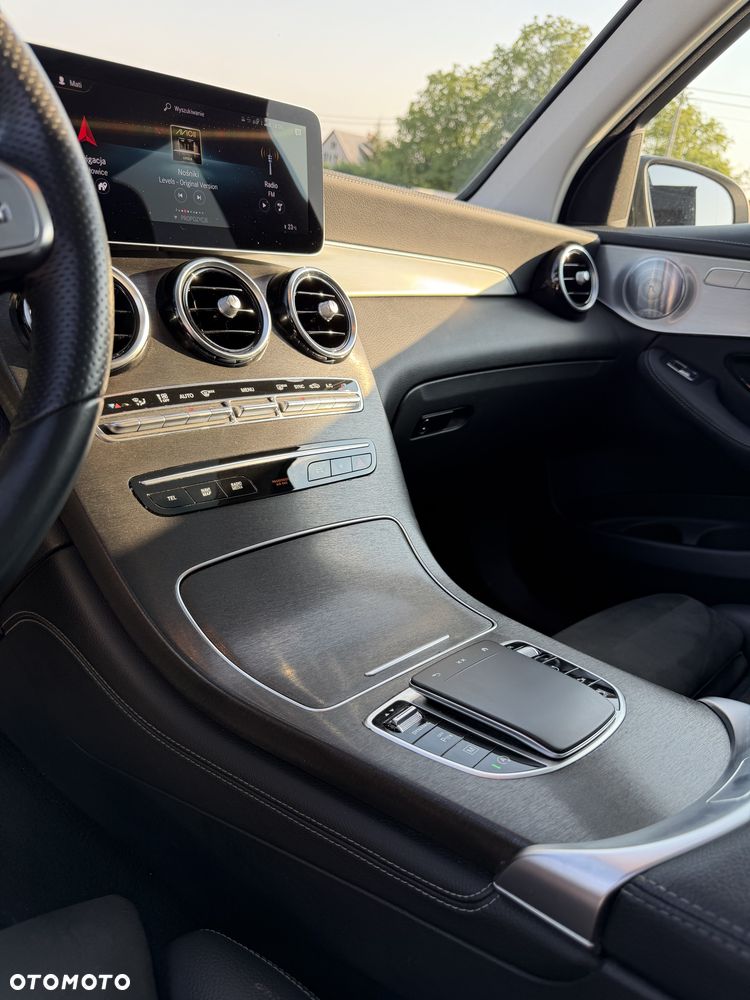 Mercedes-Benz GLC - 39