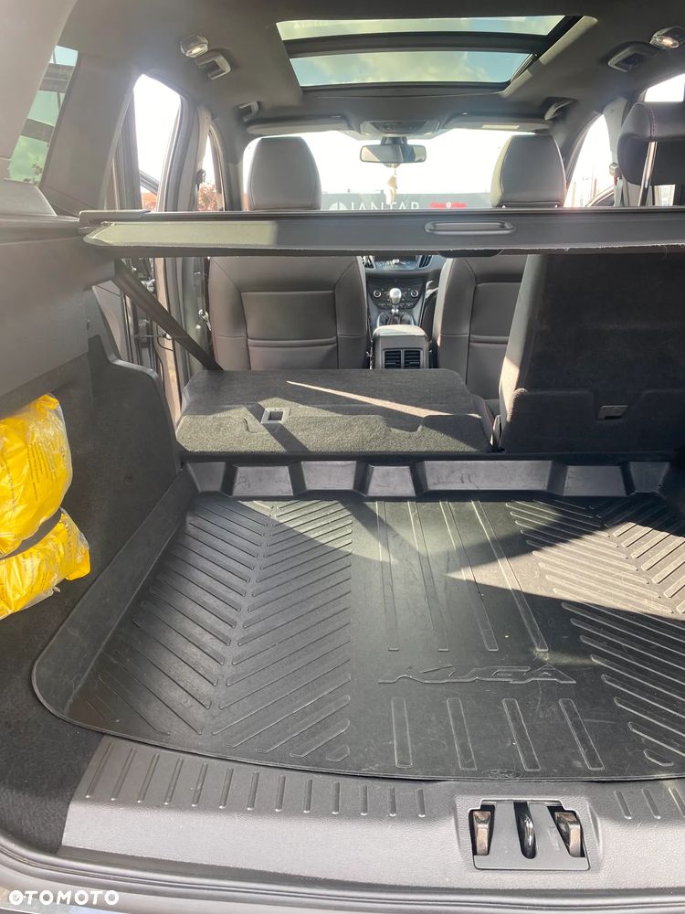 Ford Kuga - 21