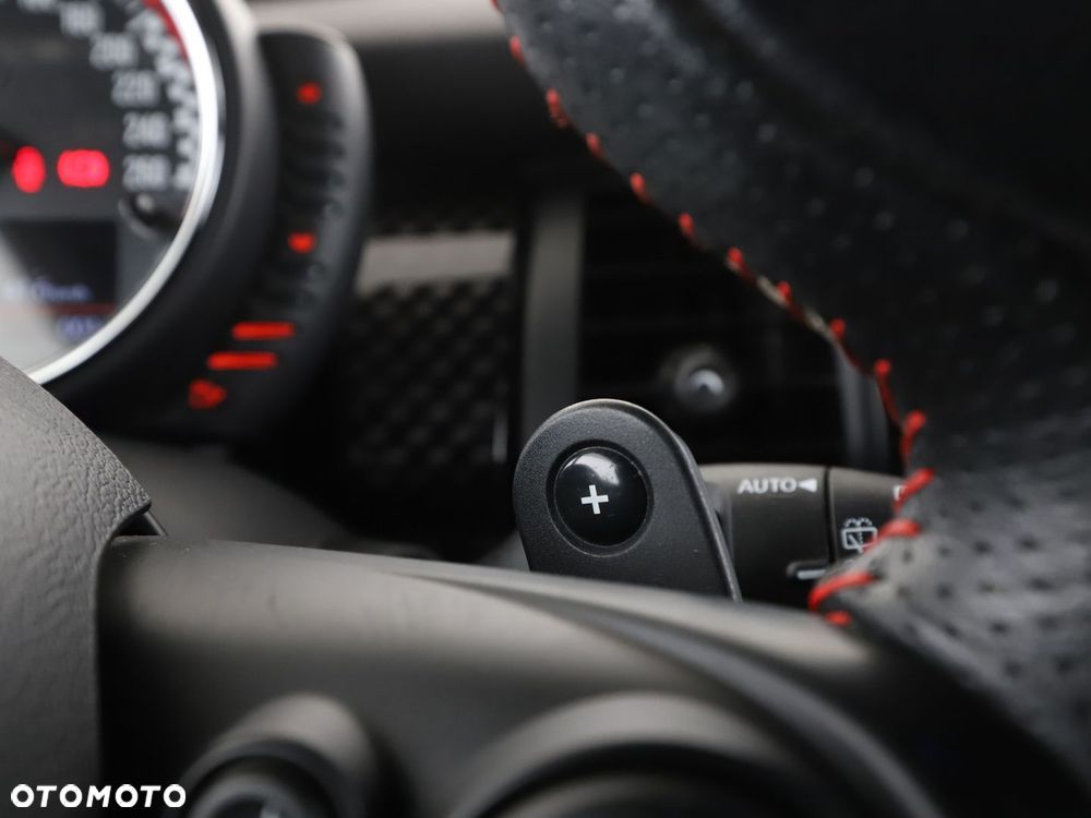 MINI Cooper John Works - 28