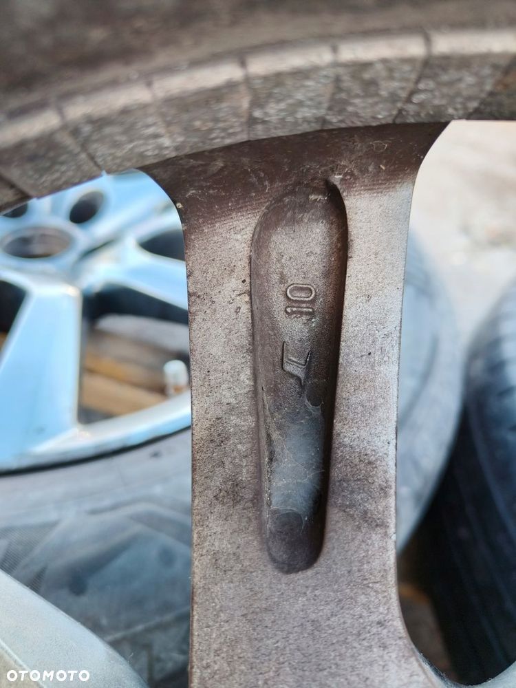 LEXUS NX FELGA ALUMINIOWA 18" 225/60/18 ET35 - 4