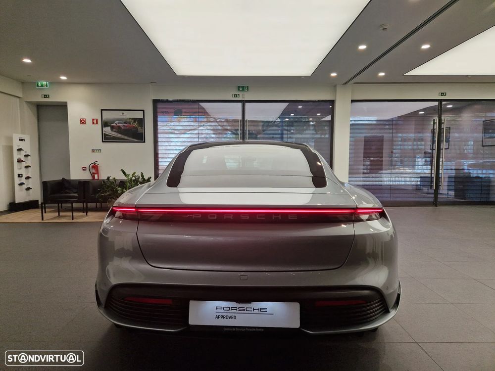 Porsche Taycan 4S - 6