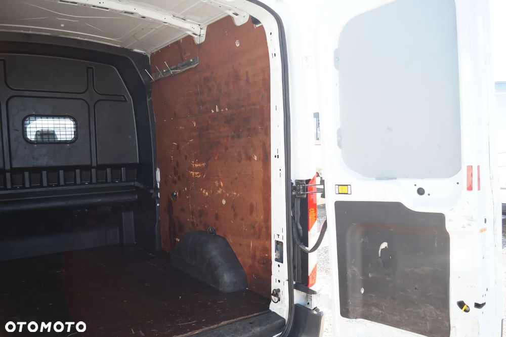 Ford Transit - 16