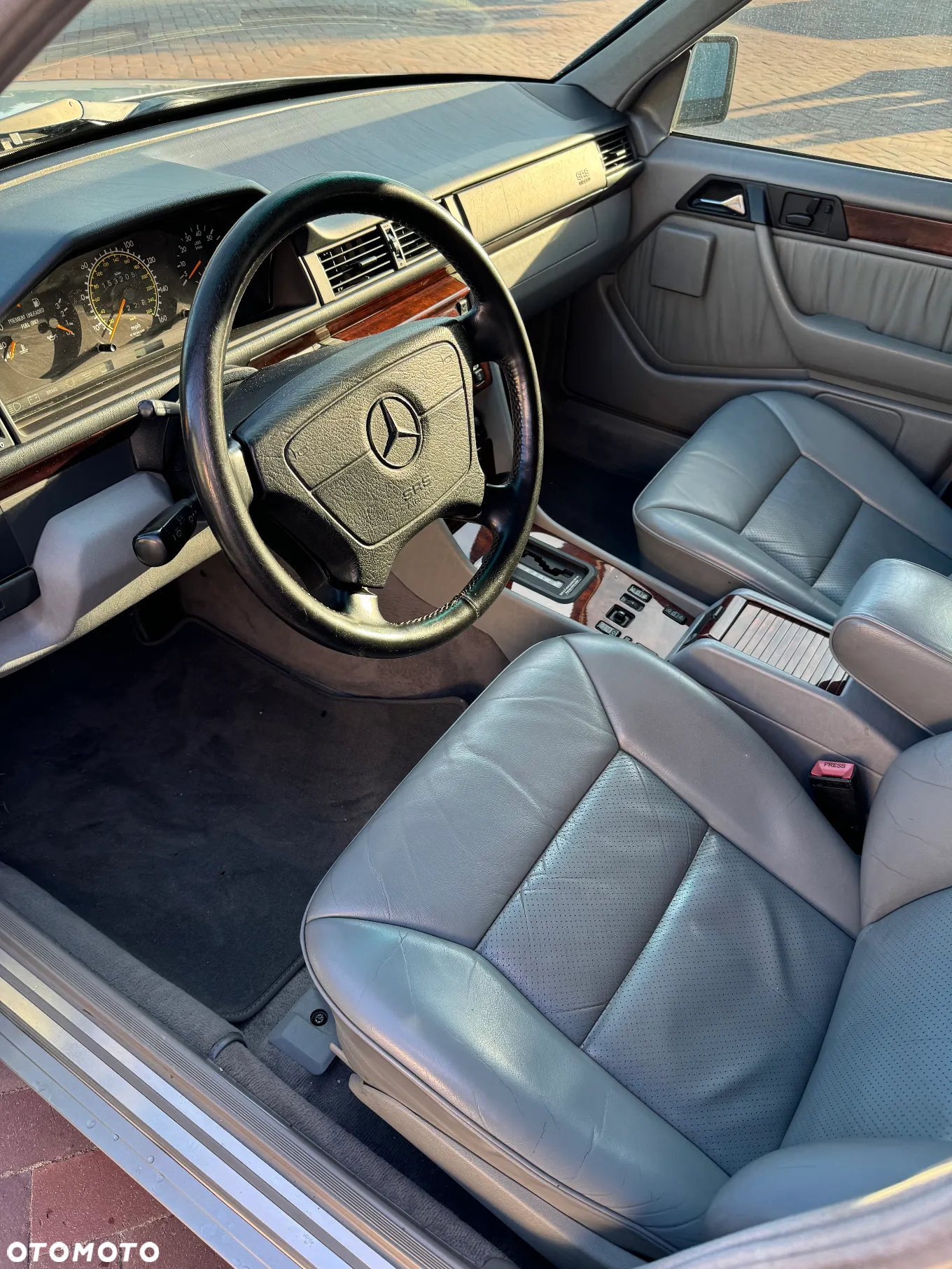 Mercedes-Benz W124 (1984-1993) - 11