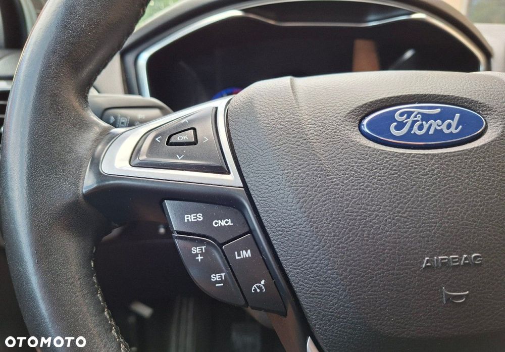 Ford Mondeo - 30