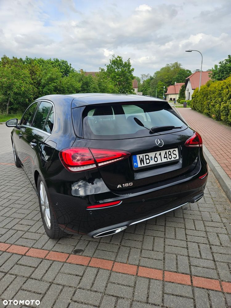 Mercedes-Benz Klasa A 180 Progressive 7G-DCT - 12